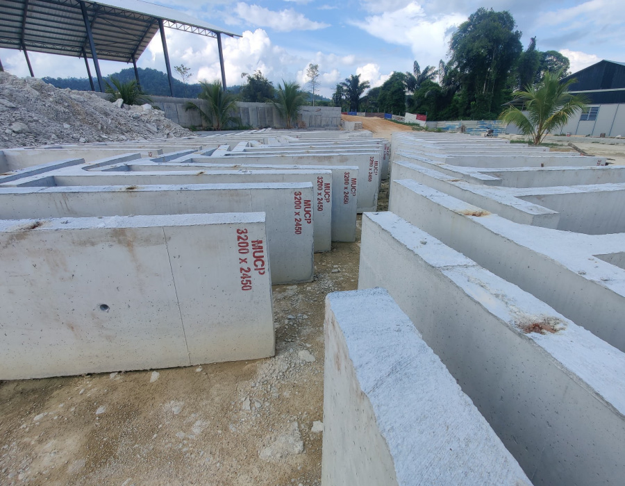 L Shape Retaining Wall